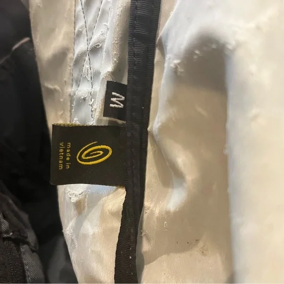 TIMBUK2 Black Messenger Bag barely used! Built to last! - Picture 5 of 11